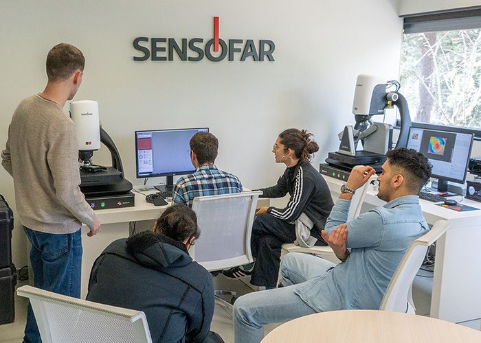 Sensofar class demonstration showing 3D optical metrology system in use